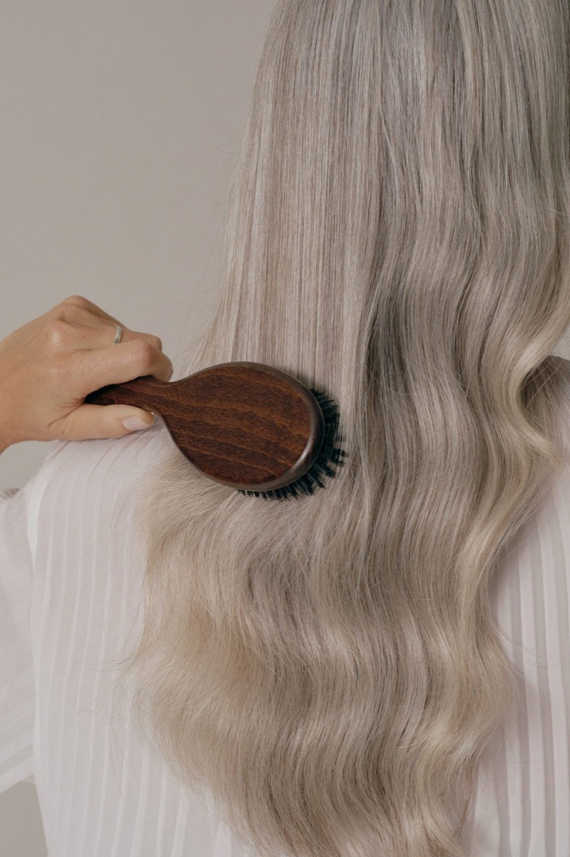 A Guide to Cleaning Your Hair Brush