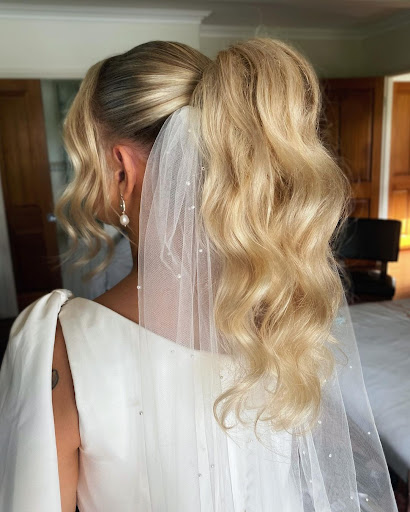 Your Guide to Mastering Hair Extensions for a Wedding